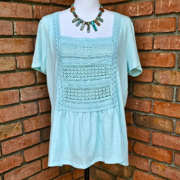 Hannah Top Pastel Aqua Blue, Crochet Lace Front Relaxed Short Sleeve GUC Size XL - Picture 3 of 11